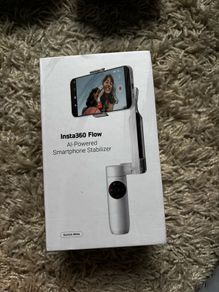 smartphone Gimbal Stabiliser - Insta360 Flow
