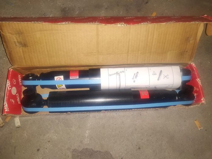 Renault Megane Estate / Grandtour REAR TRW shock absorbers