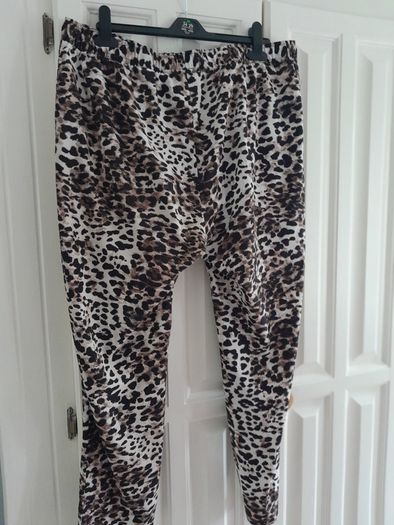 H&M Animal Print Lightweight Trousers New