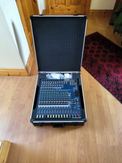 Yamaha MG166CX-USB 16-Channel Mixing Console + Original Power Supply (Brand New) + Thomann Hard Carry Case