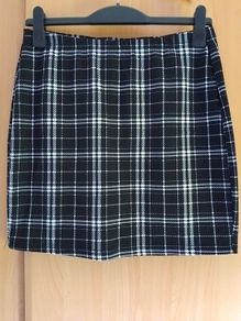 Shien Curve plaid mini skirt