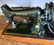 Vintage Singer 99k electric  sewing machine