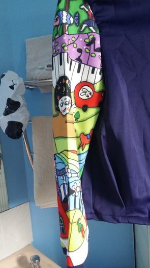 Colorful cartoon sleeves with navy color