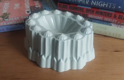 Fabulous Antique Highly Collectable Edwardian Art Deco Ironstone Jelly/Blancmange Mould, by Shelley, in the Savoy (Oval, Cream Centre) Shape, Size Large, Circa 1916 to 1925, Named After the Savoy Hotel in London