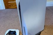 PlayStation 5 disk edition + 1 controller
