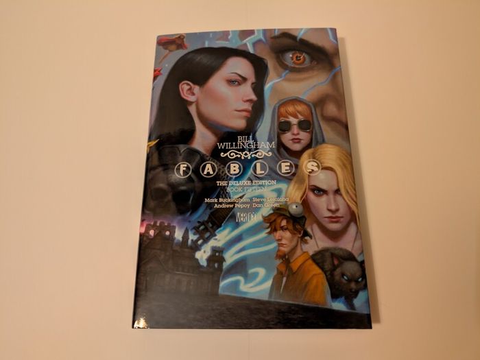 Fables: The Deluxe Edition - Volume 15 - RARE
