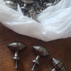Kitchen cabinet handles