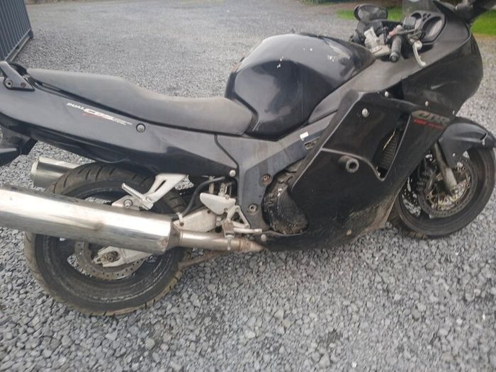 black bird1100 1998 vfr BREAKING ONLY