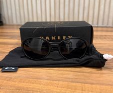 Oakley Eyejacket Redux