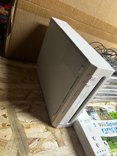 Nintendo Wii & Games