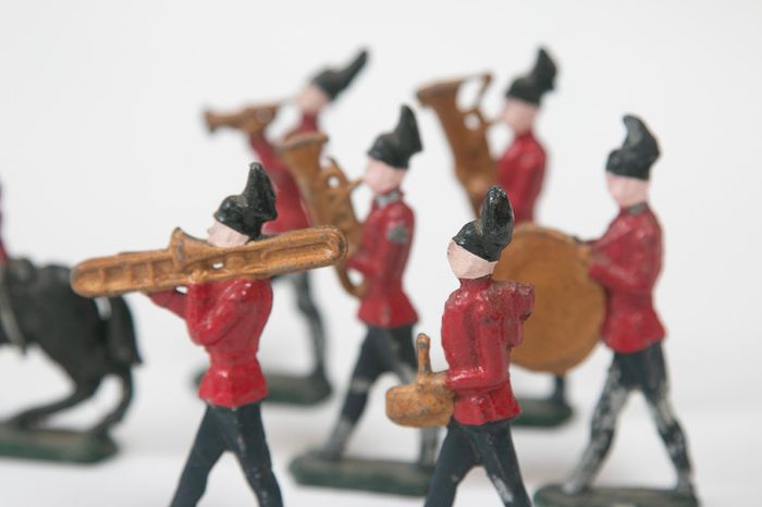 1930s lead soldier marching band