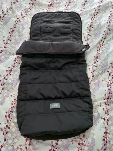 Mama's Papa's all season footmuff