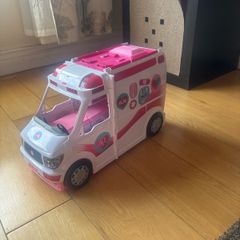 Barbie Ambulance, Hospital, Campervan , Diner and others