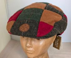 Men flat Cap Official Trinity College Dublin Flat Cap  Camel Multi (Size L)