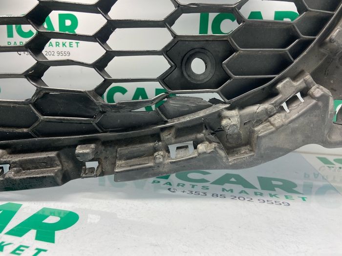2015 Mazda Cx-5 Front Centre Grill Kd4550712