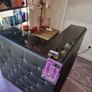reception desk Image 2