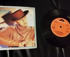Visage visage 7" Irish press