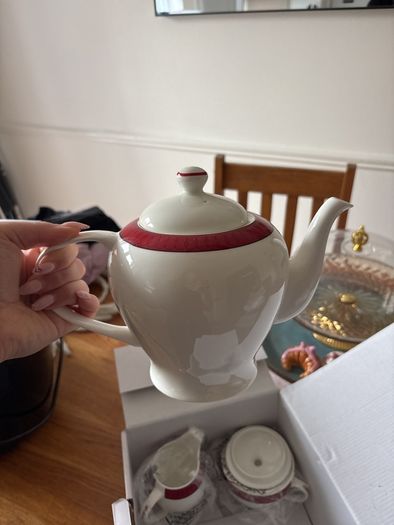 Aynsley Madison Fine Bone China