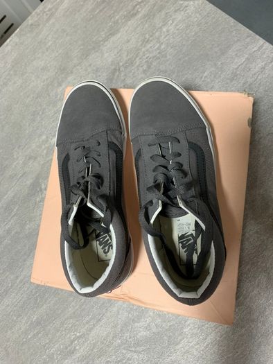 Vans size 5