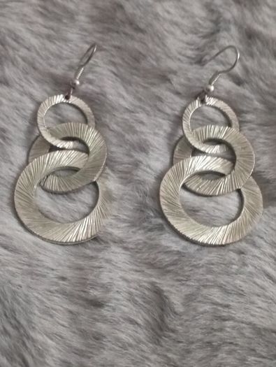 Earrings very nice,  mixed lot