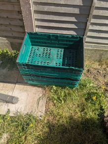 Storage crates