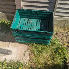 Storage crates