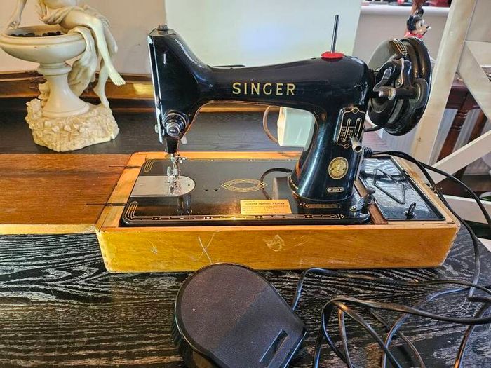 Singer 99k sewing machine