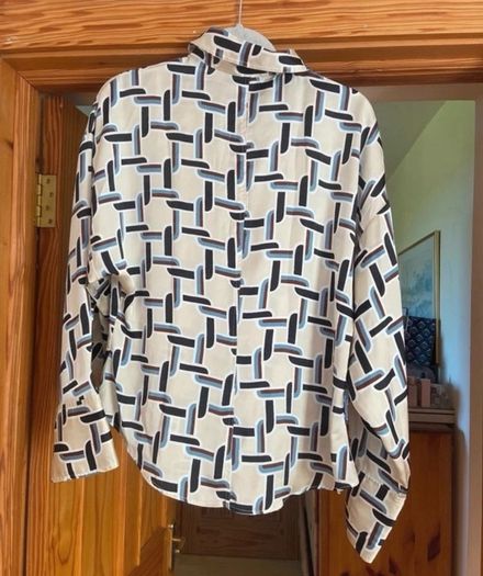 Fab Zara Limited Edition Ecru Satin Geometric Print Blouse