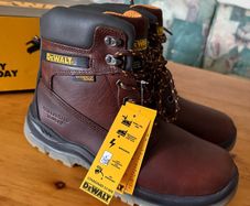 NEW DeWALT Titanium S3 Waterproof Safety Boots UK 7