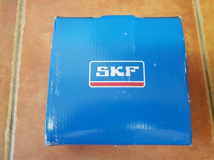 SKF Wheel Bearing Kit Front Axle.... Nissan JUKE LEAF QASHQAI  X-trail  RENAULT Koleos