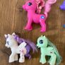 6 Kids Pony Figures / Toys Image 2