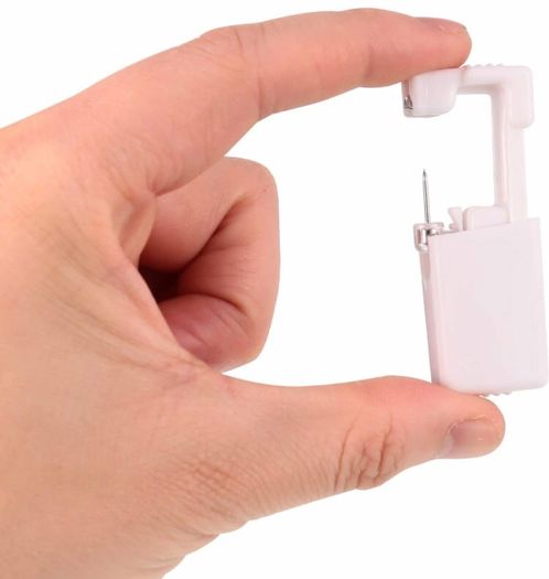 12 Pcs Ear Piercing Gun Kit, Painless Ear Piercing Gun Disposable Safety Asepsis Piercing Tool Kit