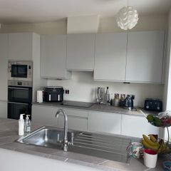 Modern Nolan's Grey Kitchen in Excellent Condition