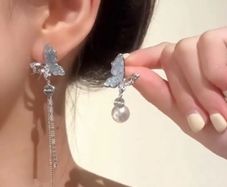 Brand New Fashion Silver Earrings