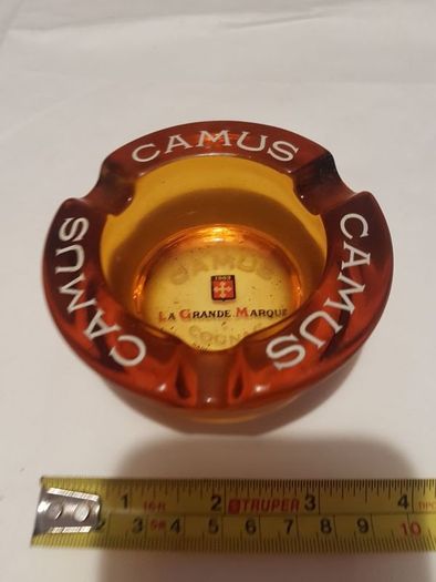 camus chatelle Napoleon cognac brandy french ashtray extremely rare ,,prefect condition collectors item price includes post to anywhere in ireland thank you, by certificate proof of post, thank you