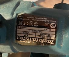 Makita 190mm circular saw,only used twice,comes with case,240v.