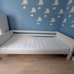 Single Bed
