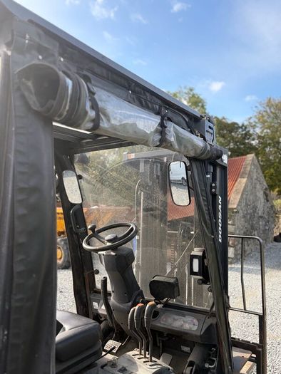 Forklift