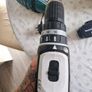 makita drill 2 battery Image 2