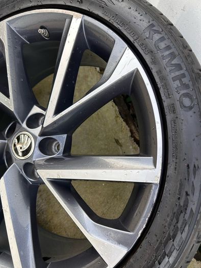 Genuine Skoda Vega Sportline 20" Alloy Wheels