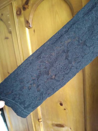 2 tops -Black lace, & spotted.NEW