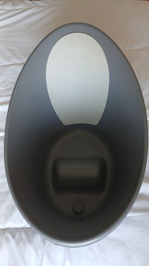 Shnuggle baby bath tub