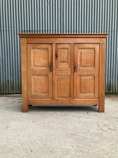 Early 20th Century Arts and Crafts Oak Cabinet - Warehouse and Showroom Open Saturday 18th April 12 til 4pm Eircode R95T227