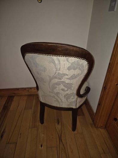 Victorian Style Vintage Balloon Back Upholstered Nursing Chair