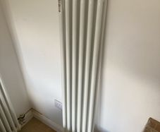 Vertical column radiator