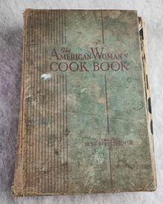 Vintage 1944 The American Woman's Cook Book