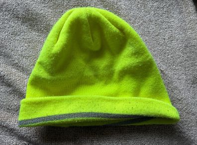 Fleece lined reflective cap