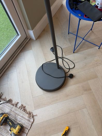 Floor lamp