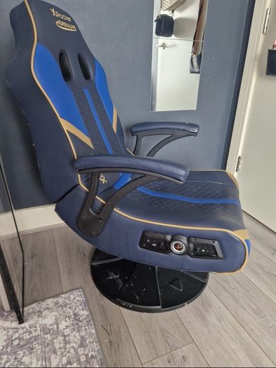 gaming chair Xrocker Adrenaline