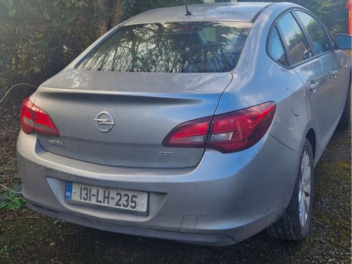 Open Astra 2013 1.7d Test & Taxed